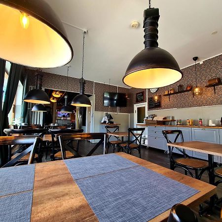 Dala-Jaerna Hotell Och Vandrarhem Exteriér fotografie
