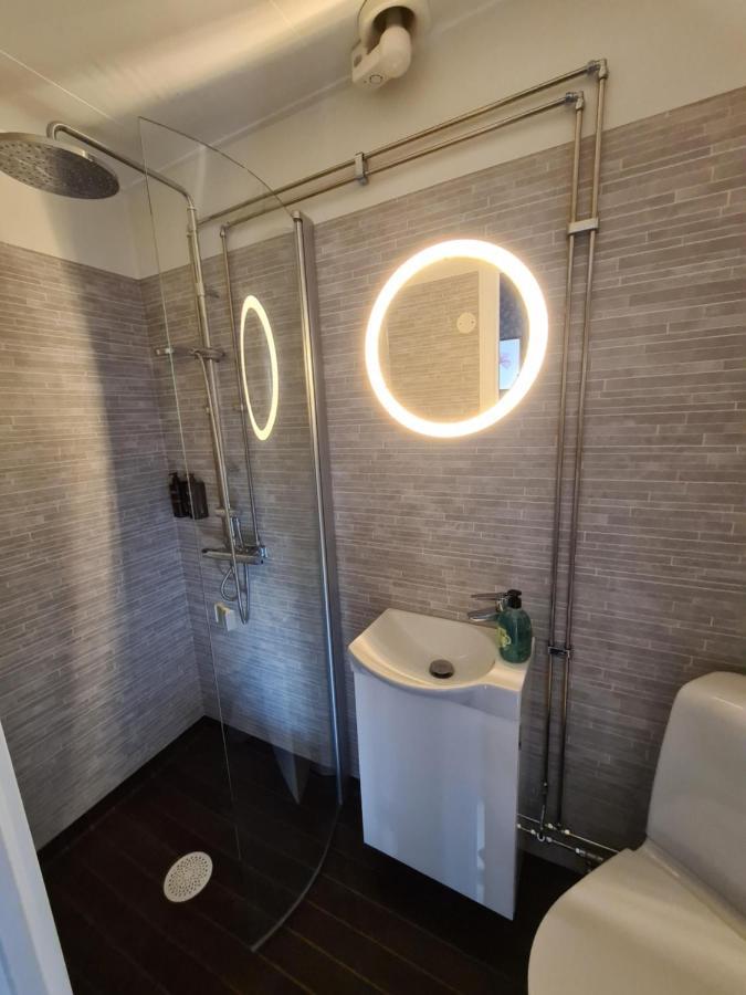 Dala-Jaerna Hotell Och Vandrarhem Exteriér fotografie