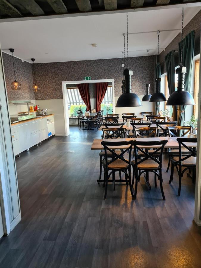 Dala-Jaerna Hotell Och Vandrarhem Exteriér fotografie